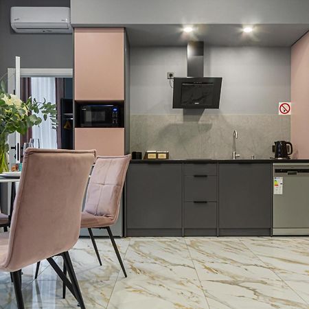 Family Residence Boutique Apartments Lviv Dış mekan fotoğraf