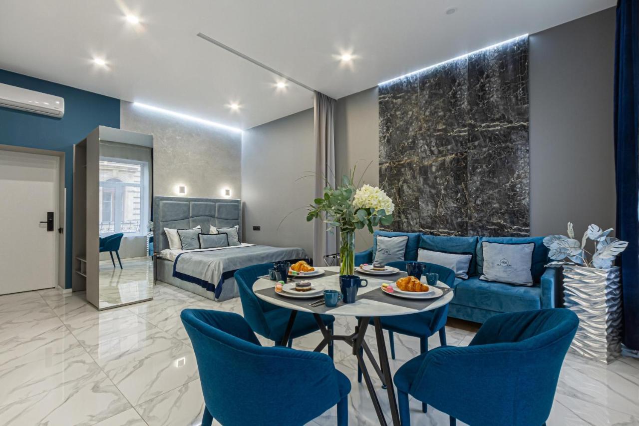 Family Residence Boutique Apartments Lviv Dış mekan fotoğraf