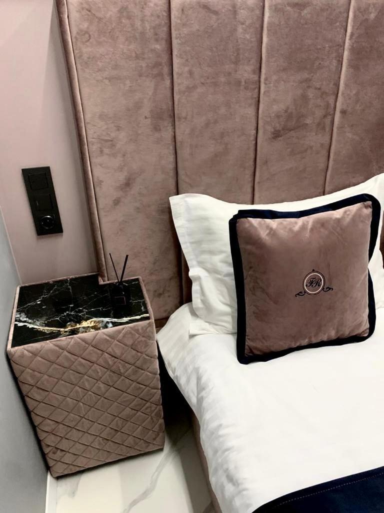 Family Residence Boutique Apartments Lviv Dış mekan fotoğraf