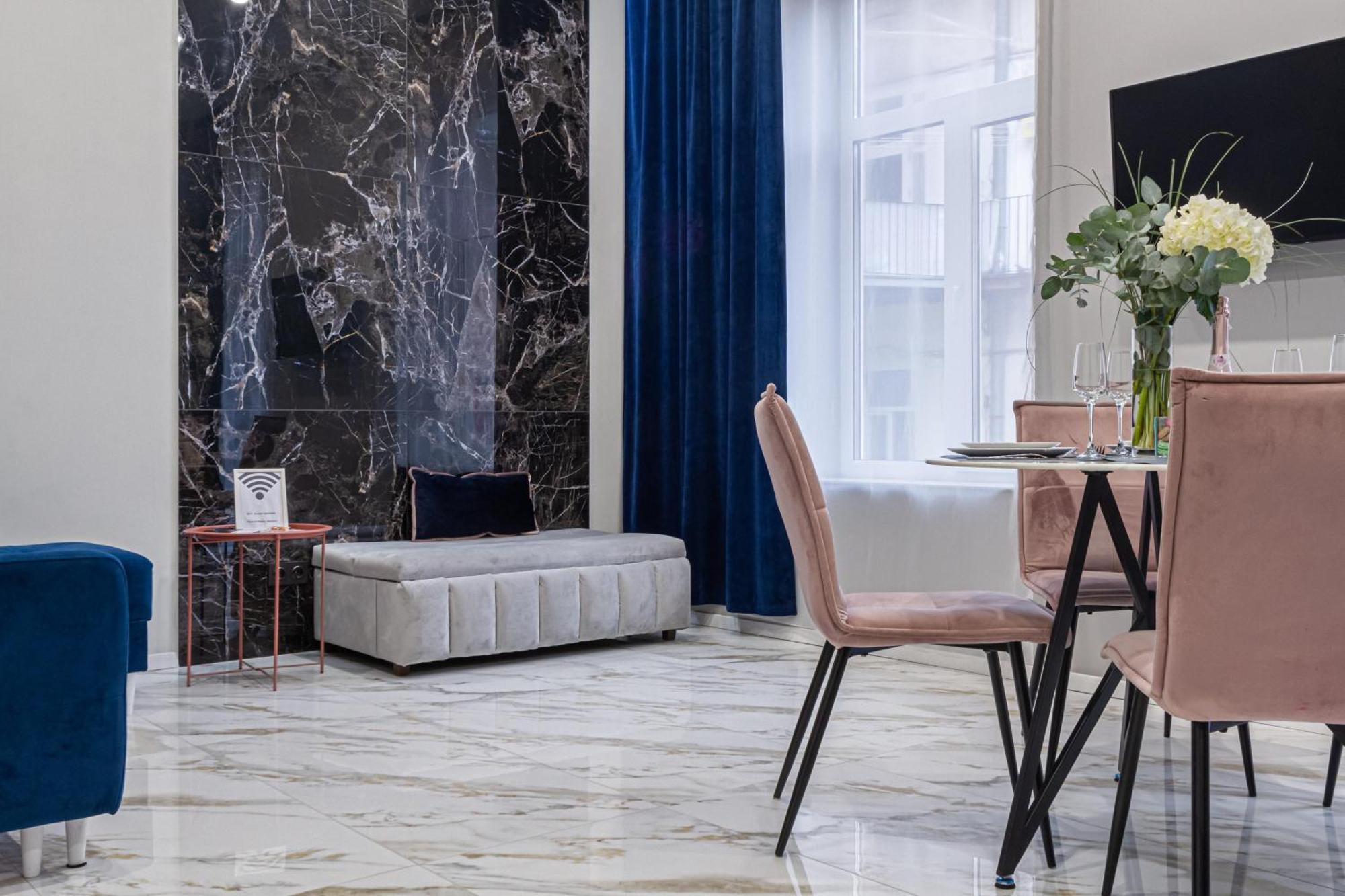 Family Residence Boutique Apartments Lviv Dış mekan fotoğraf